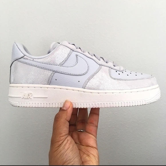 Details about WOMENS NIKE AIR FORCE 1 '07 LX | SIZE 6 | 898889 100 | SUMMIT WHITE Details about WOMENS NIKE AIR FORCE 1 '07 LX | SIZE 6 | 898889 100 | SUMMIT WHITE